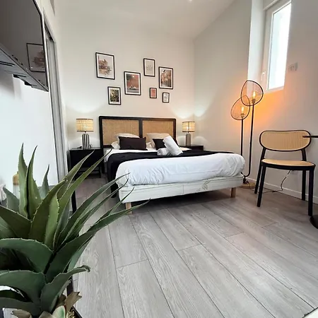 Appartement Antonin Perrin - -